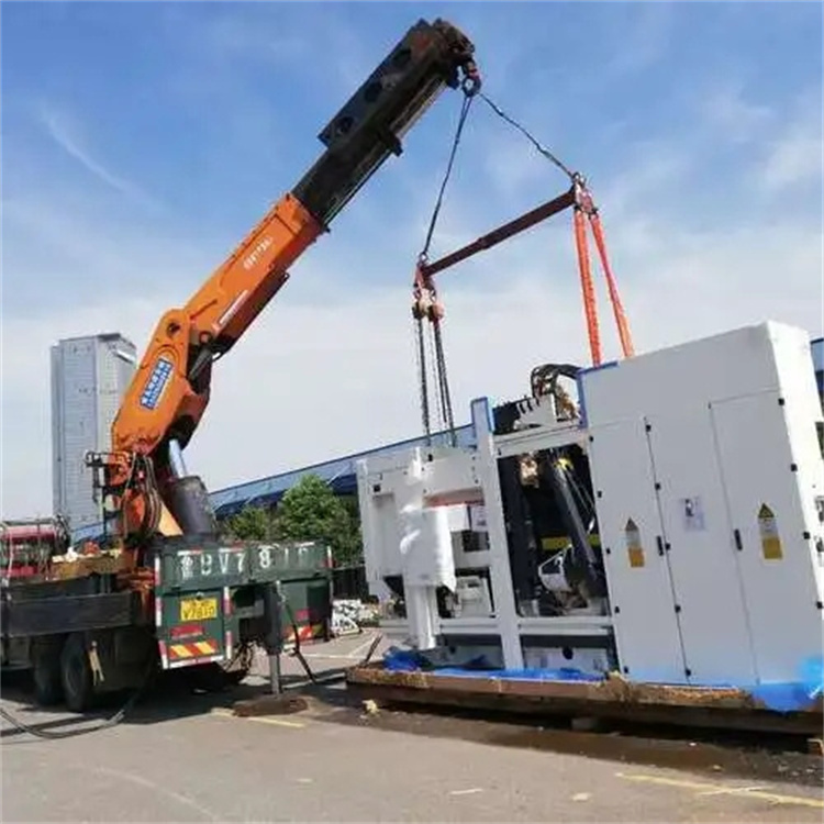 咸安附近小吊车联系方式|8-16吨|本地及时服务